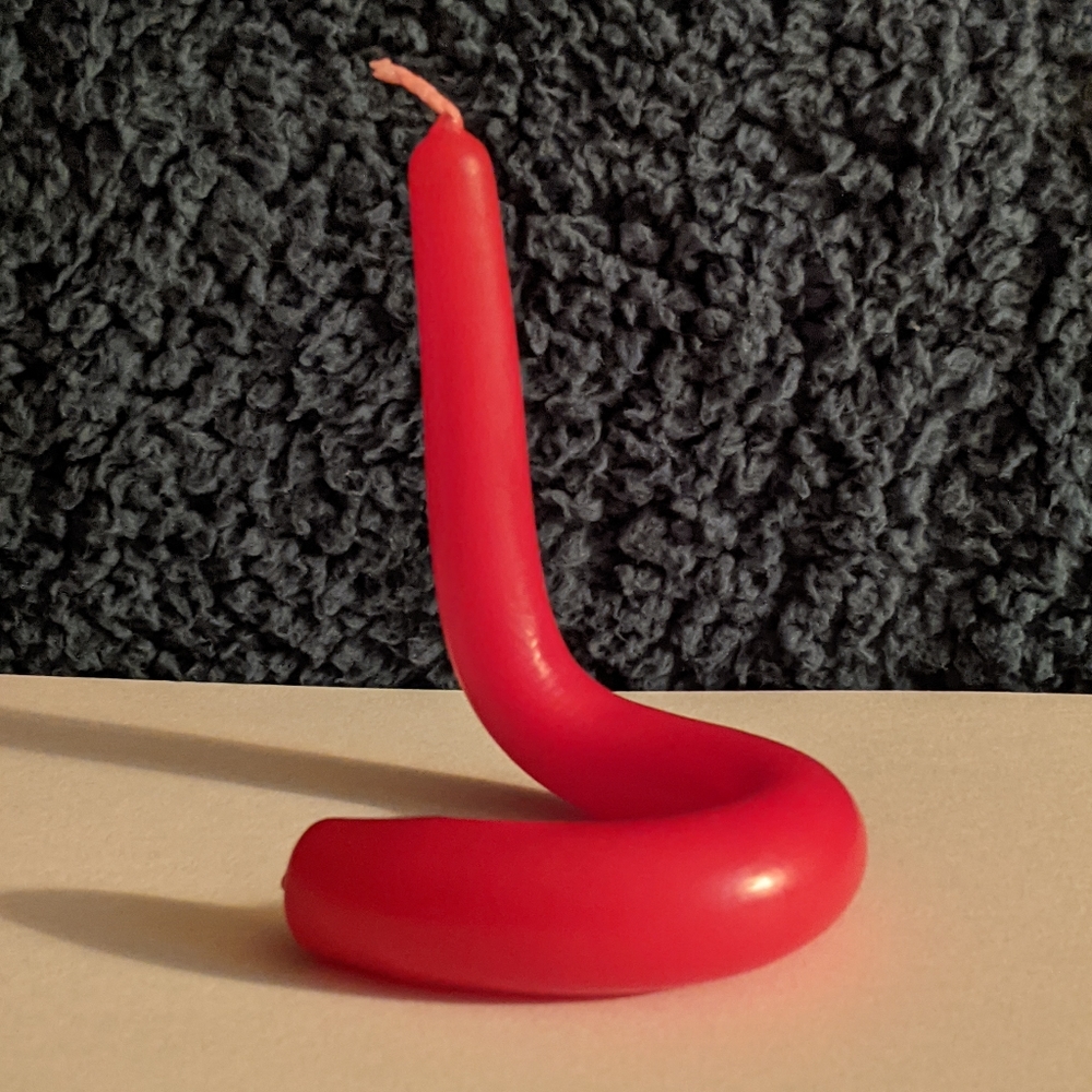 Bendy candle
